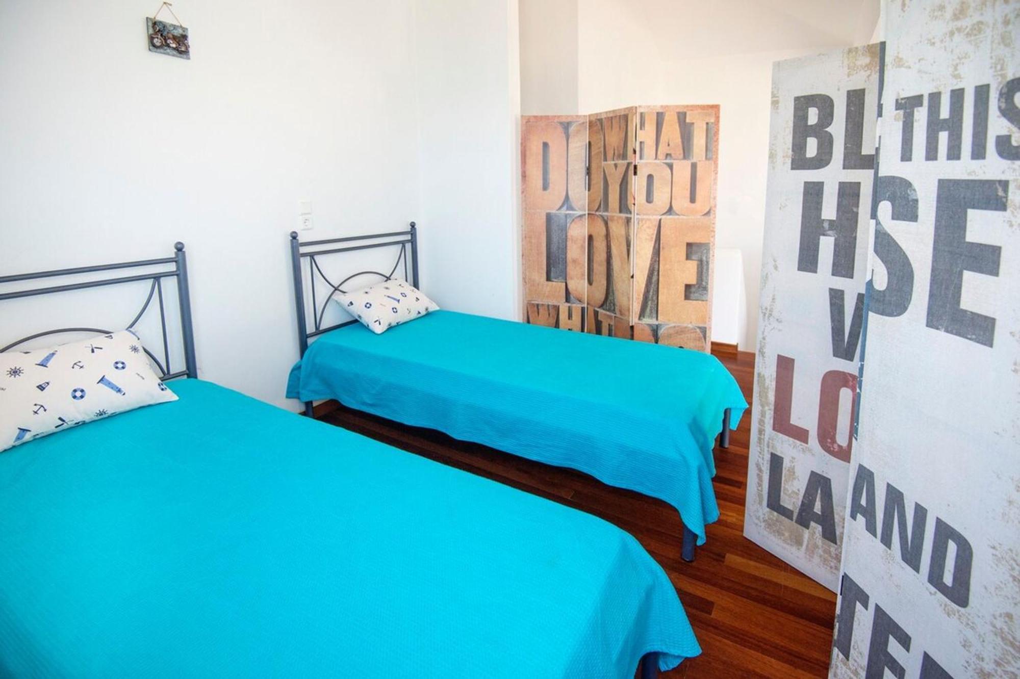 קימי Blue Dream Seaside Villa With Superb Sea Views מראה חיצוני תמונה