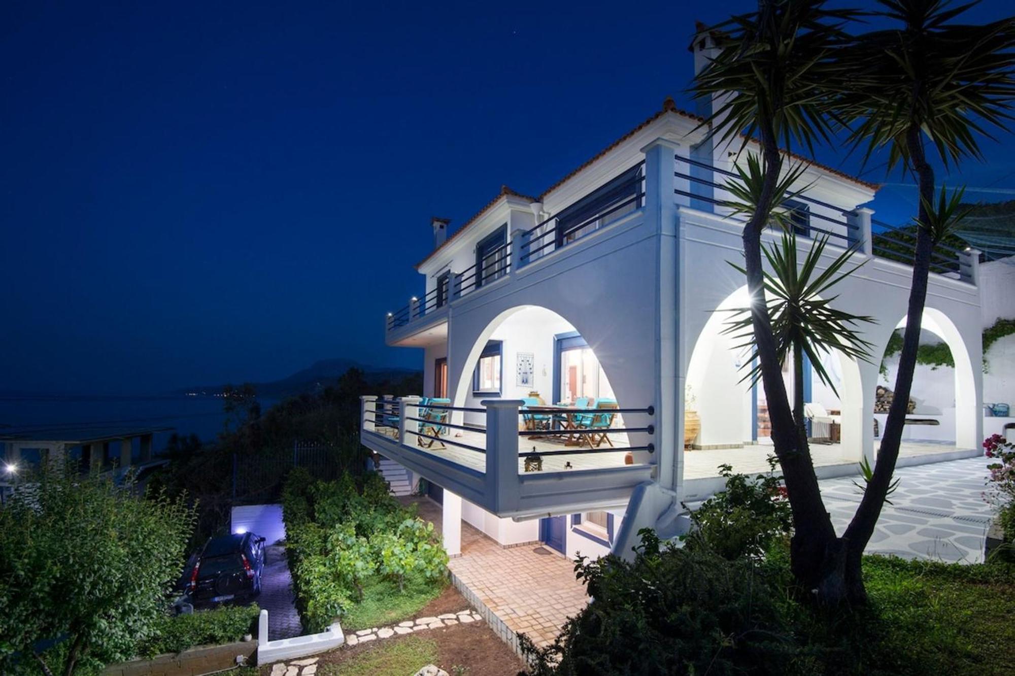 קימי Blue Dream Seaside Villa With Superb Sea Views מראה חיצוני תמונה